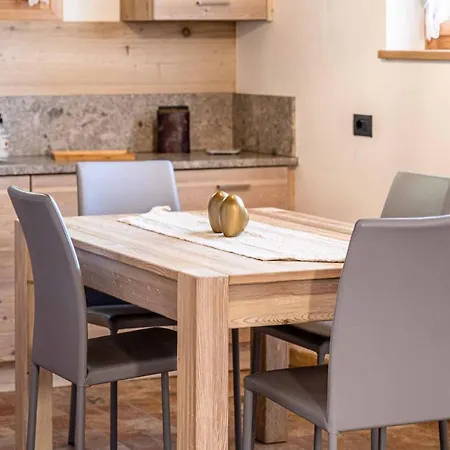 Chalet Civetta 펜션 알레게